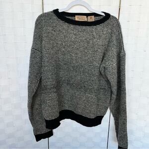 Vintage Pullover 100% Wool Sweater Size Large Chunky 80’s 90’s Warm